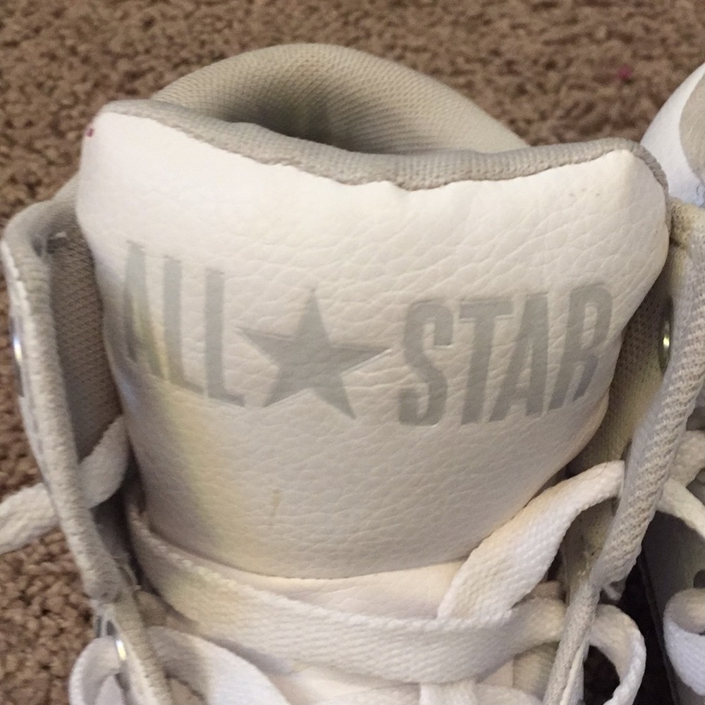 Converse - Picture 3 of 8